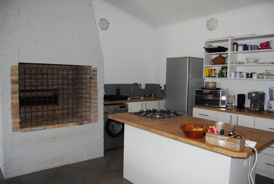 To Let 4 Bedroom Property for Rent in Country Club Western Cape